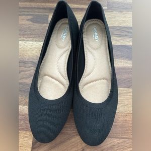 Old Navy Ballet Flats (Black) Never Worn